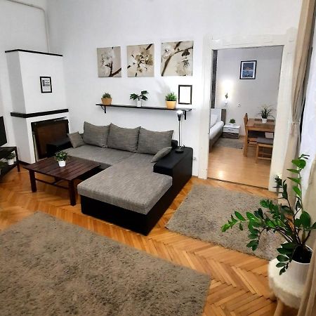 Central Gold Apartment ブダペスト エクステリア 写真