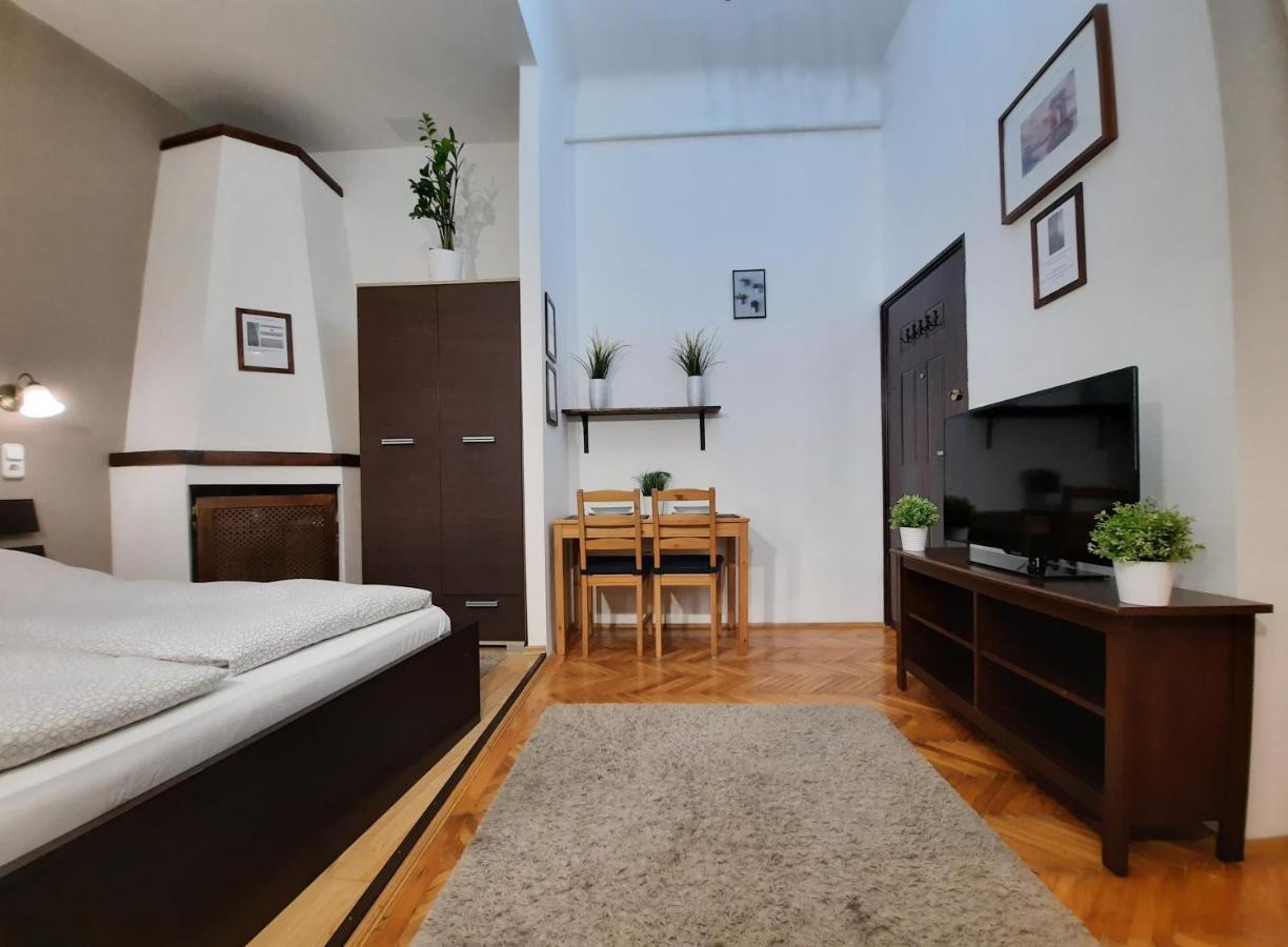 Central Gold Apartment ブダペスト エクステリア 写真