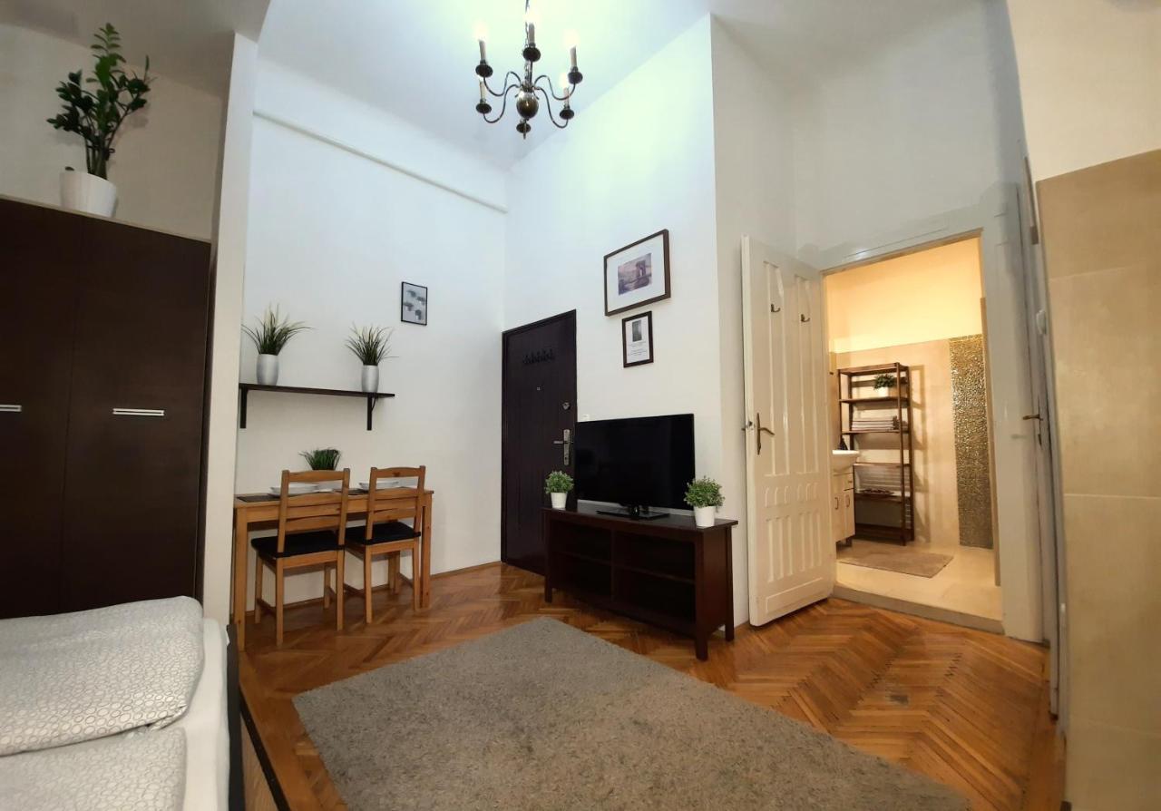 Central Gold Apartment ブダペスト エクステリア 写真
