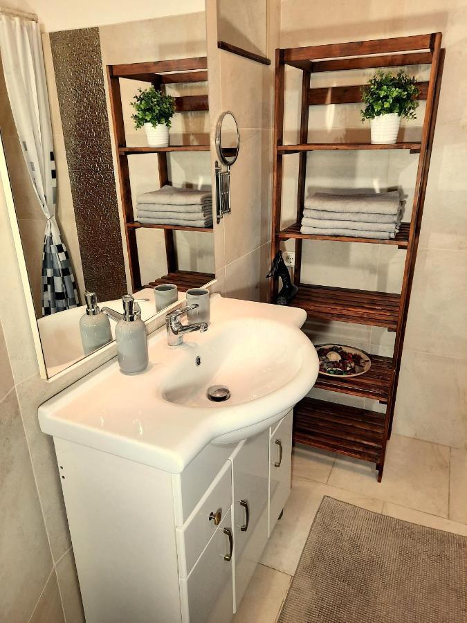 Central Gold Apartment ブダペスト エクステリア 写真